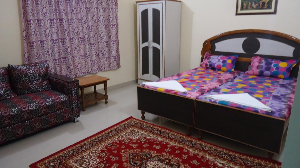 Krishna Paying Guest House Varanasi Ruang foto